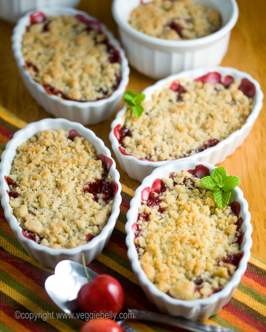 cherry-crumble-or-crisp1