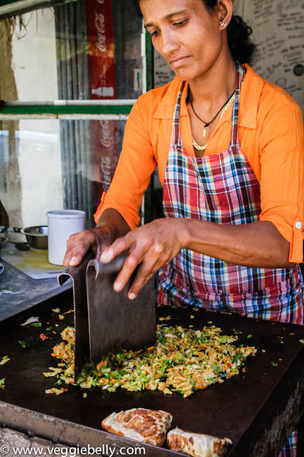 Street side kotthu roti shop in Sigiriya