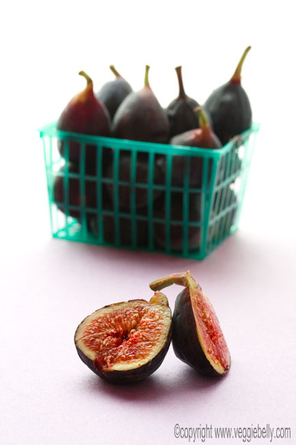 fresh black figs