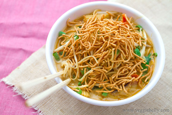 khao-soy-or-khao-soi-curry-noodles-from-chiangmai-thailand