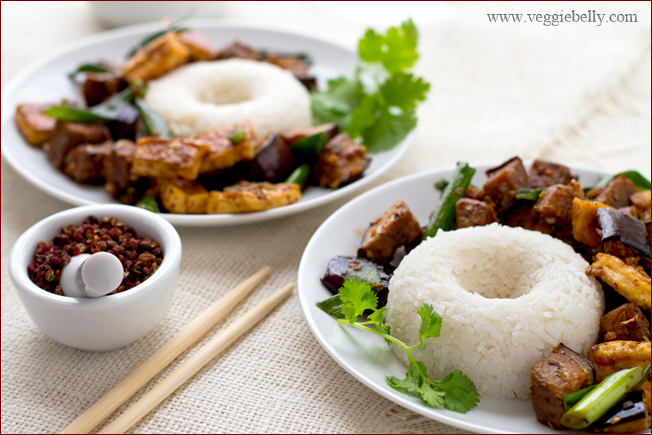 chinese-szechuan-eggplant-with-tofu-2-plates-with-rice