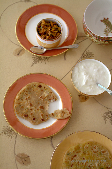 paneer-paratha-yogurt-pickle